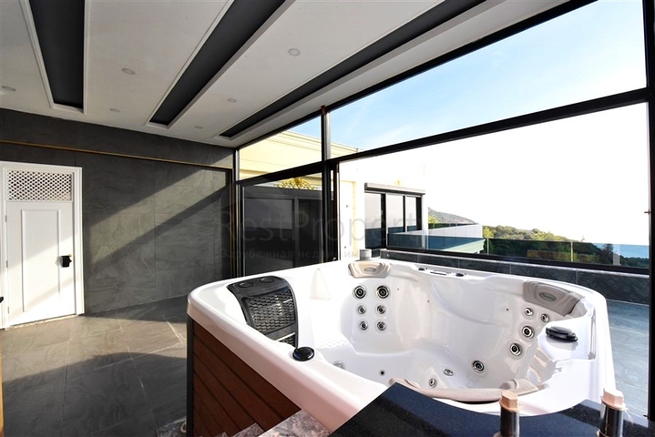 Частная вилла по дизайнерскому проекту