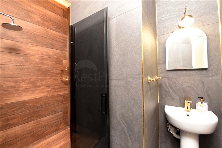 Частная вилла по дизайнерскому проекту