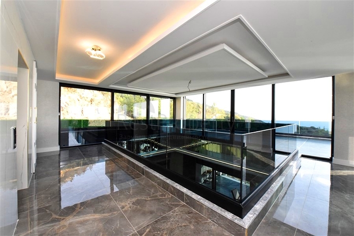 Частная вилла по дизайнерскому проекту