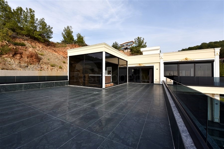 Частная вилла по дизайнерскому проекту