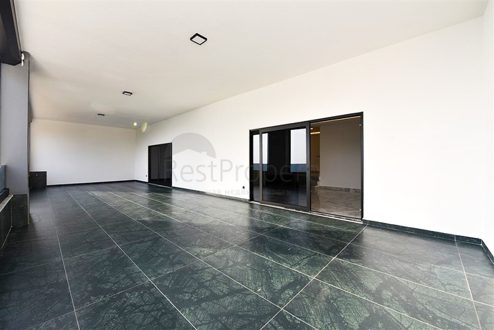 Частная вилла по дизайнерскому проекту