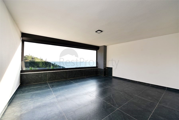 Частная вилла по дизайнерскому проекту