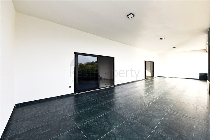 Частная вилла по дизайнерскому проекту