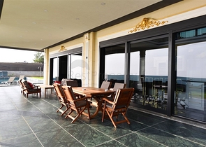 Частная вилла по дизайнерскому проекту