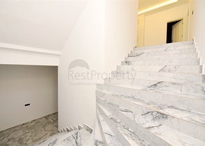 Частная вилла по дизайнерскому проекту