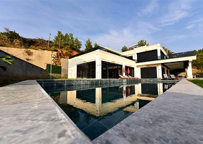 Частная вилла по дизайнерскому проекту