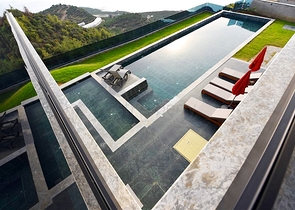 Частная вилла по дизайнерскому проекту