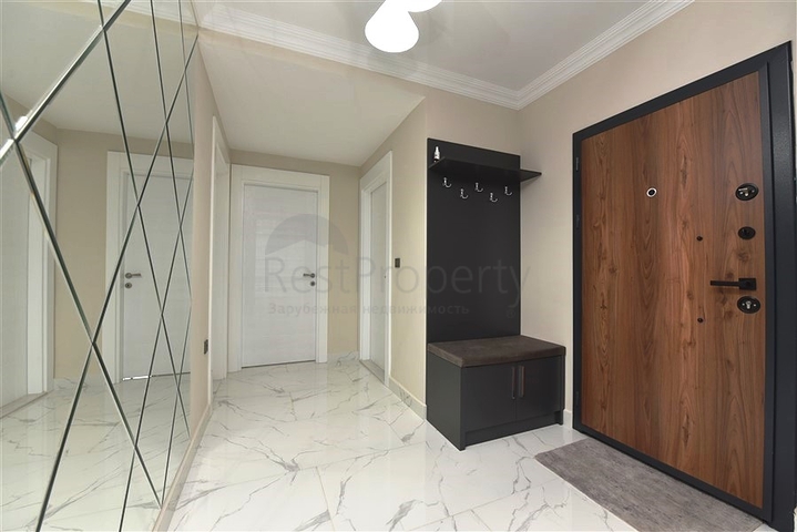 Меблированная квартира 2+1 в новом комплексе в центре Махмутлара