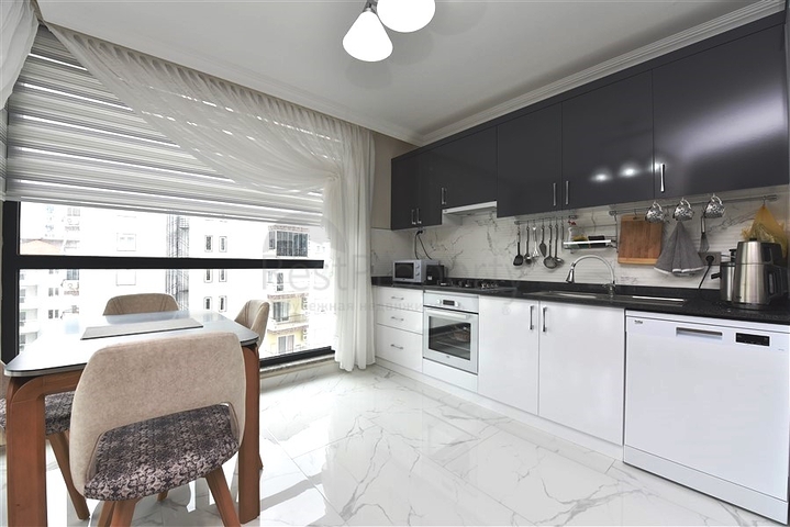 Меблированная квартира 2+1 в новом комплексе в центре Махмутлара