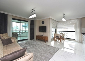 Меблированная квартира 2+1 в новом комплексе в центре Махмутлара