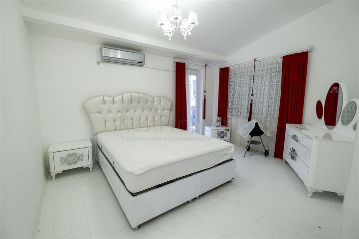 Просторный пентхаус 3+1 в микрорайоне Хурма Коньяалты Анталья