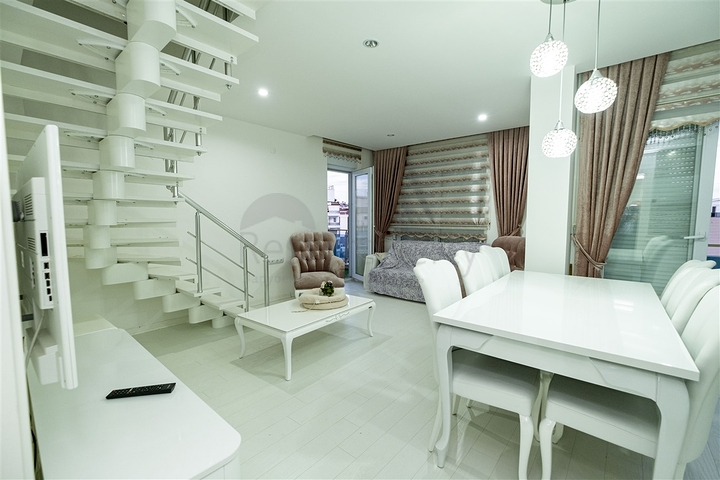 Просторный пентхаус 3+1 в микрорайоне Хурма Коньяалты Анталья