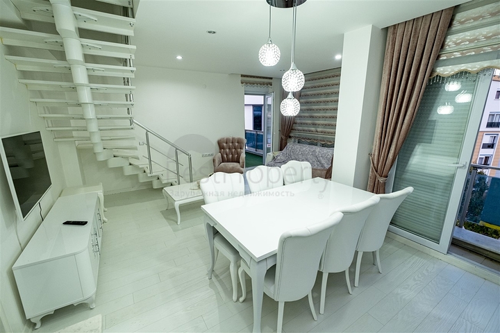 Просторный пентхаус 3+1 в микрорайоне Хурма Коньяалты Анталья