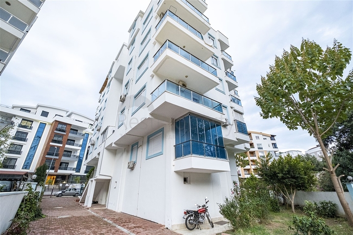 Просторный пентхаус 3+1 в микрорайоне Хурма Коньяалты Анталья