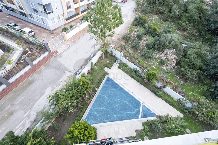 Просторный пентхаус 3+1 в микрорайоне Хурма Коньяалты Анталья