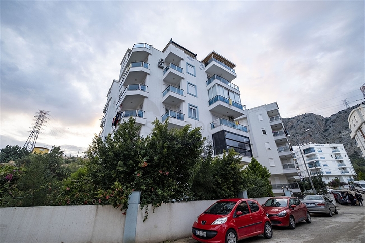 Просторный пентхаус 3+1 в микрорайоне Хурма Коньяалты Анталья