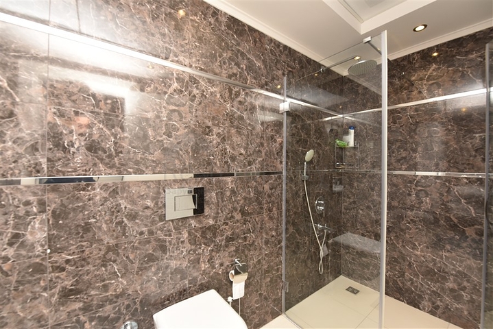 Квартира 1+1 на первой береговой линии в Кестеле