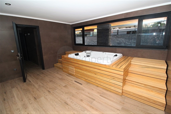 Двухкомнатная квартира в центре Алании