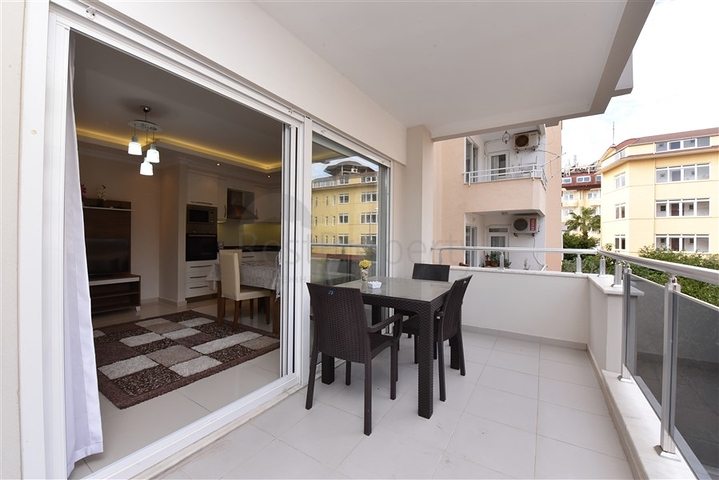 Уютная трехкомнатная квартира в европейском районе Оба