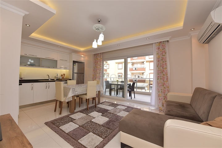 Уютная трехкомнатная квартира в европейском районе Оба