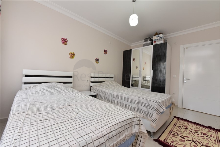 Уютная трехкомнатная квартира в европейском районе Оба