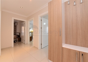 Уютная трехкомнатная квартира в европейском районе Оба