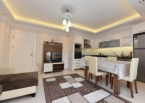 Уютная трехкомнатная квартира в европейском районе Оба