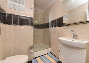 Уютная трехкомнатная квартира в европейском районе Оба