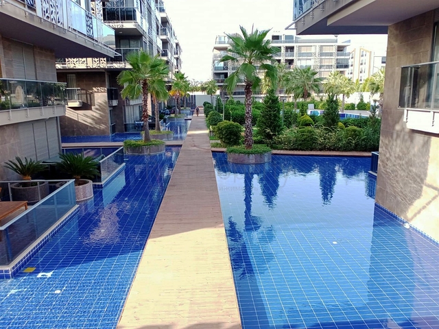 Элитный пентхаус 5+1 в районе Унжалы Коньяалты Анталья