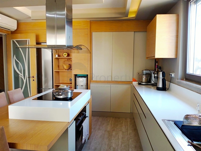 Элитный пентхаус 5+1 в районе Унжалы Коньяалты Анталья