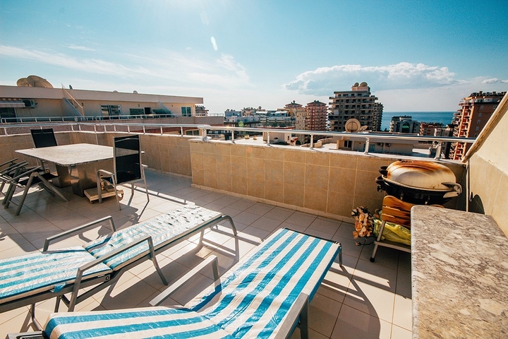 Пентхаус 3+1 со своей сауной в Махмутларе