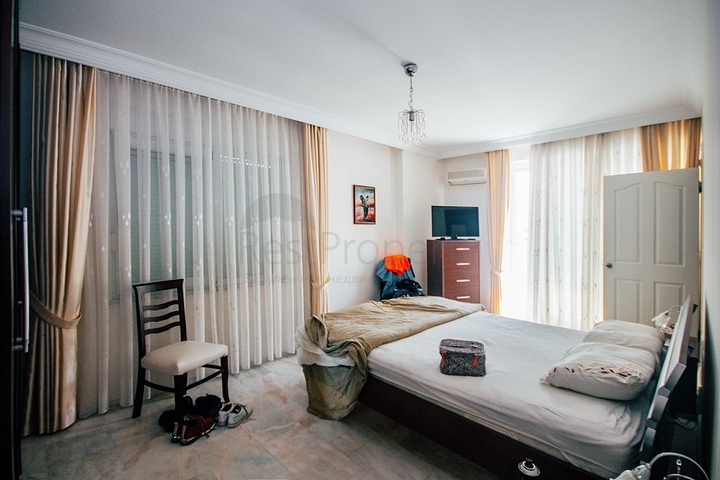 Пентхаус 3+1 со своей сауной в Махмутларе