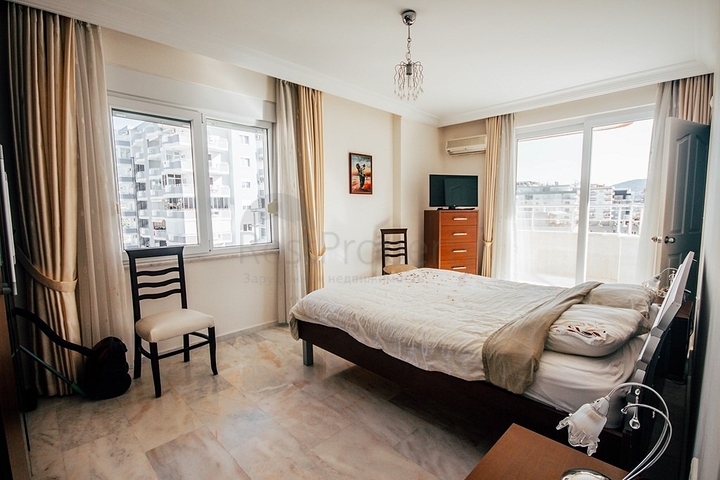 Пентхаус 3+1 со своей сауной в Махмутларе