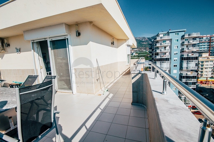 Пентхаус 3+1 со своей сауной в Махмутларе