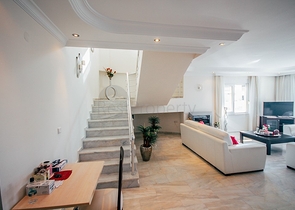 Пентхаус 3+1 со своей сауной в Махмутларе