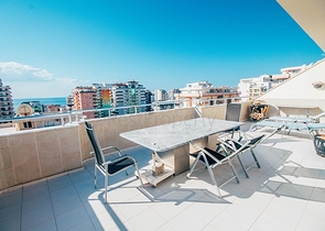 Пентхаус 3+1 со своей сауной в Махмутларе