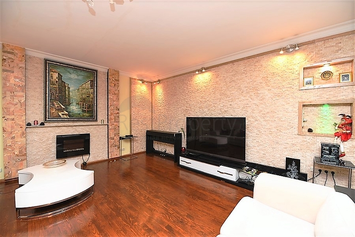 Квартира 2+1 с собственным садом и уличной террасой 