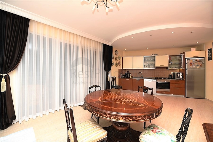 Квартира 2+1 с собственным садом и уличной террасой 