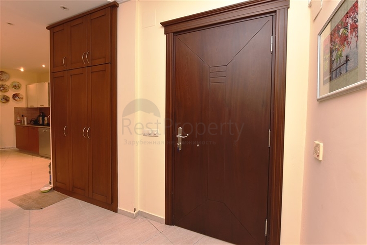 Квартира 2+1 с собственным садом и уличной террасой 