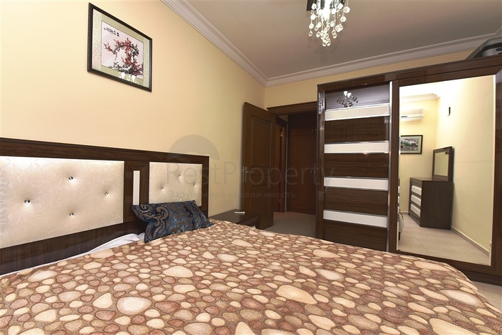 Квартира 2+1 с собственным садом и уличной террасой 