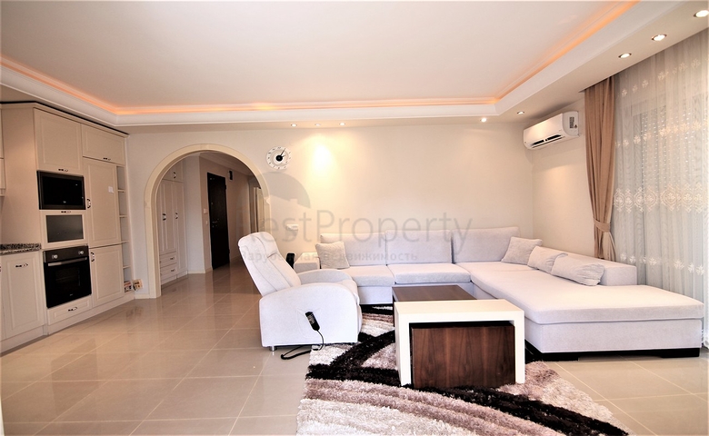 Трёхкомнатная квартира с мебелью