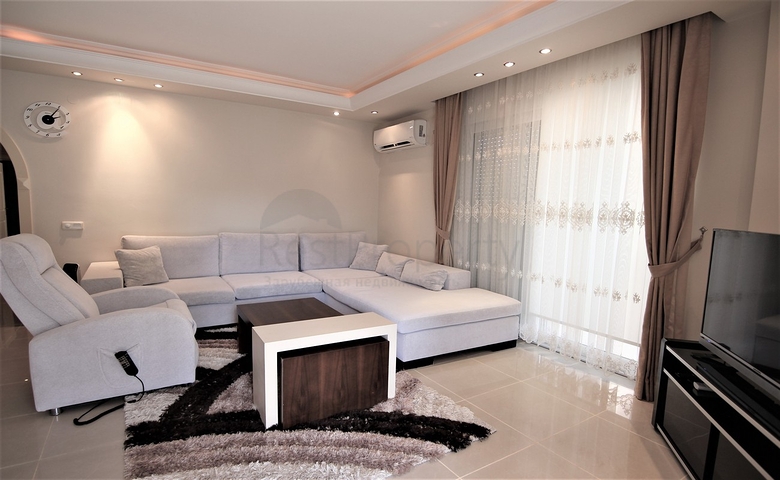 Трёхкомнатная квартира с мебелью