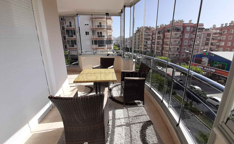 Трёхкомнатная квартира с мебелью