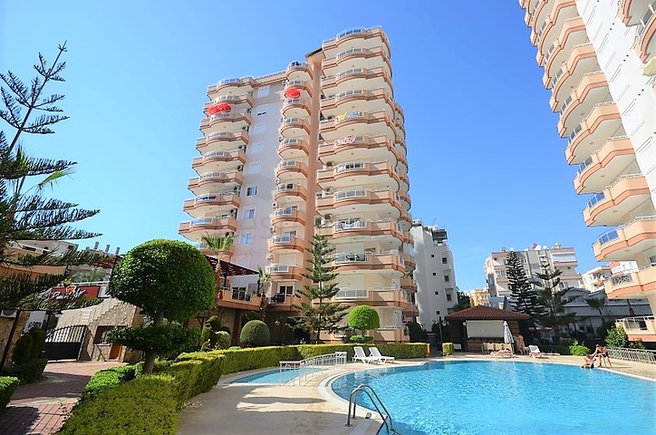 Трёхкомнатная квартира с мебелью