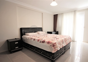 Трёхкомнатная квартира с мебелью