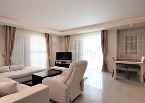 Трёхкомнатная квартира с мебелью