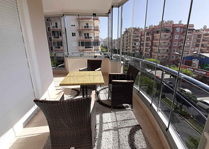 Трёхкомнатная квартира с мебелью