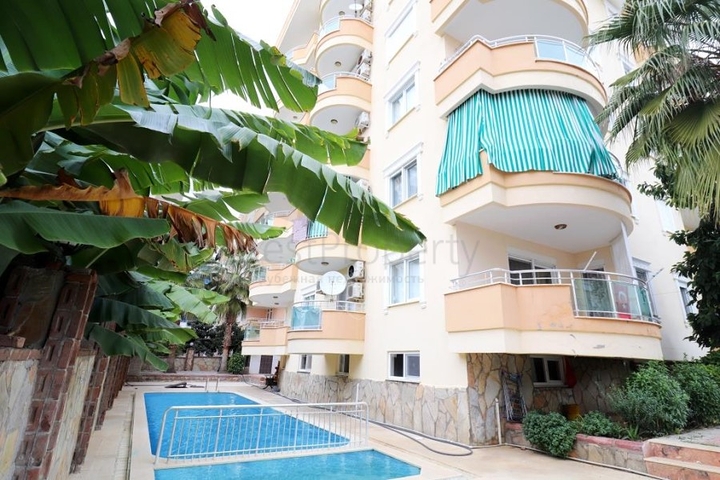 Трехкомнатная квартира с мебелью в районе Махмутлар