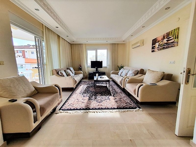 Трехкомнатная квартира с мебелью в районе Махмутлар