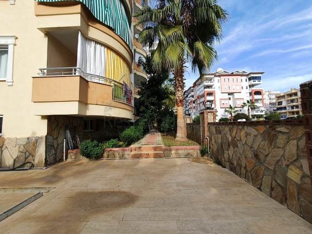 Трехкомнатная квартира с мебелью в районе Махмутлар